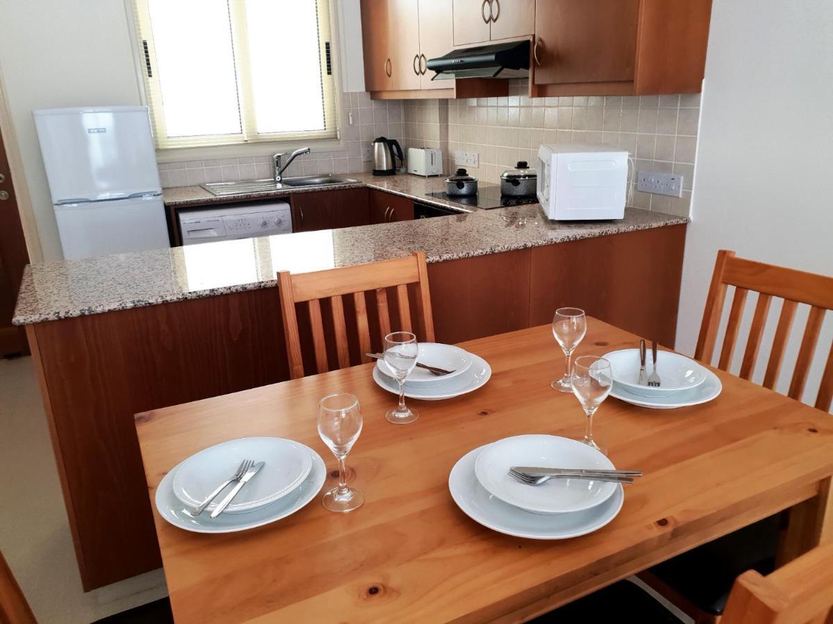 Ground Floor One Bedroom Apartment, Vanessa Complex Peyia Exterior photo