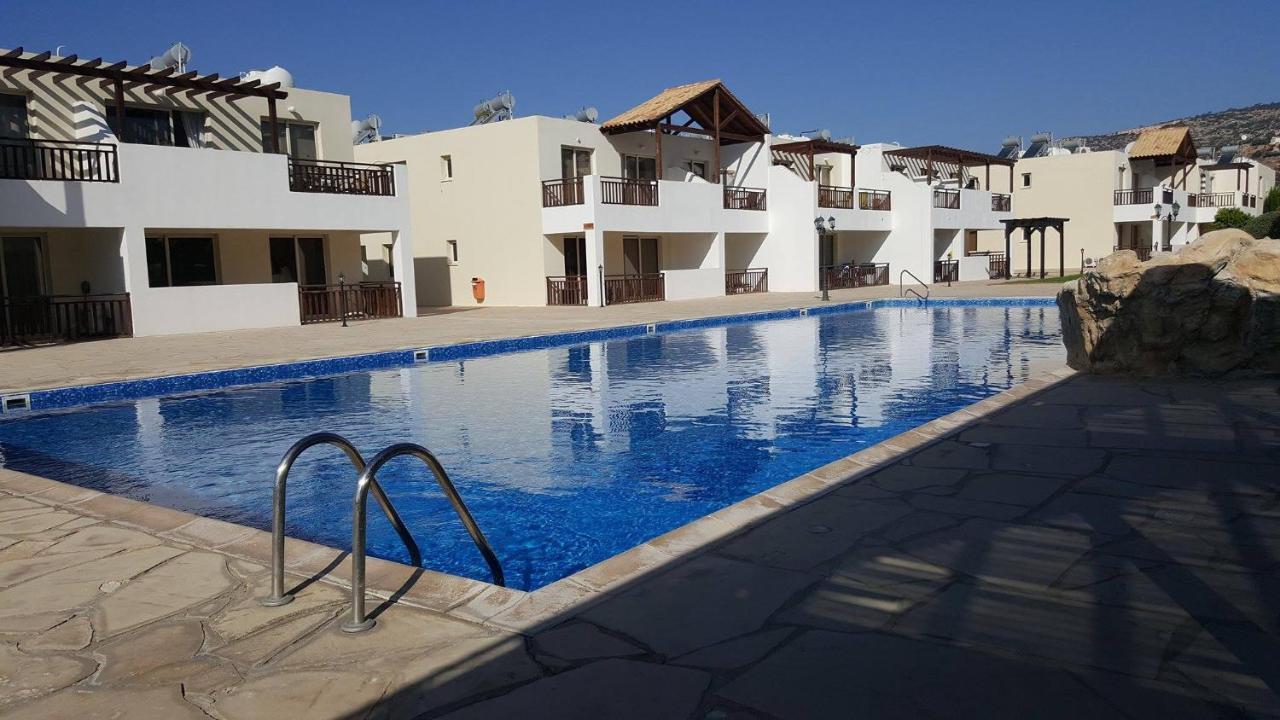 Ground Floor One Bedroom Apartment, Vanessa Complex Peyia Exterior photo